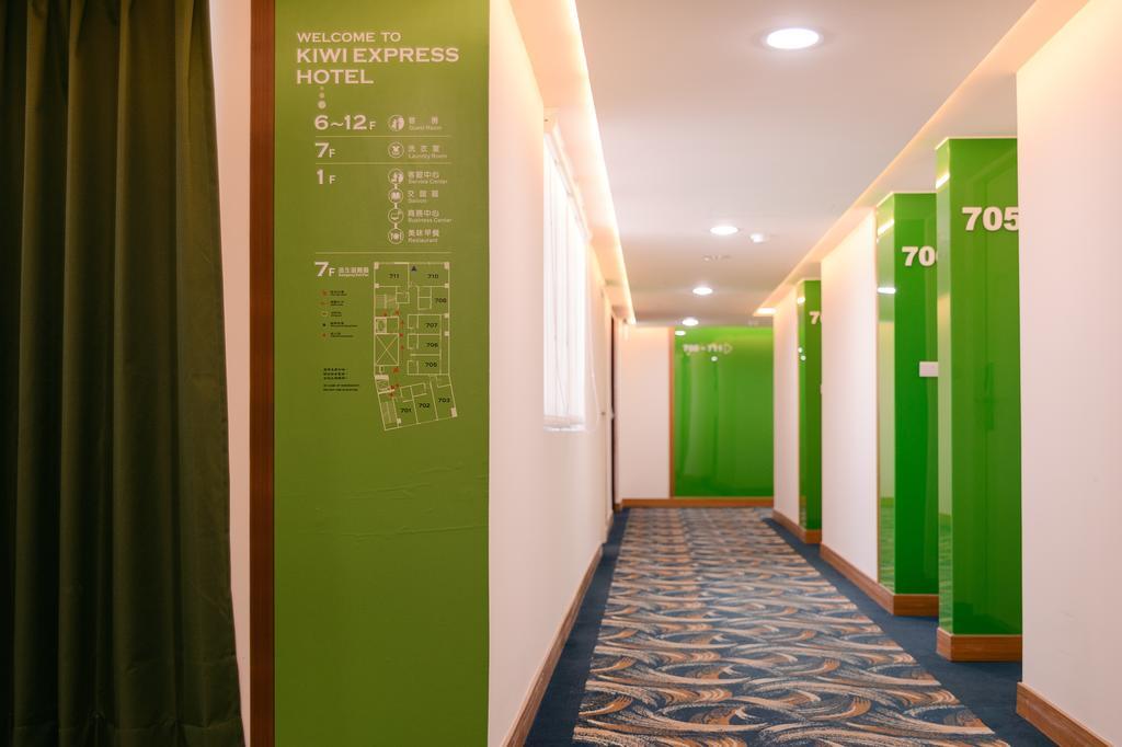 Hotel Kiwi-Taichung Station Branch 1 Esterno foto