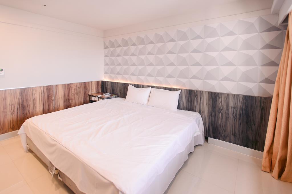 Hotel Kiwi-Taichung Station Branch 1 Esterno foto